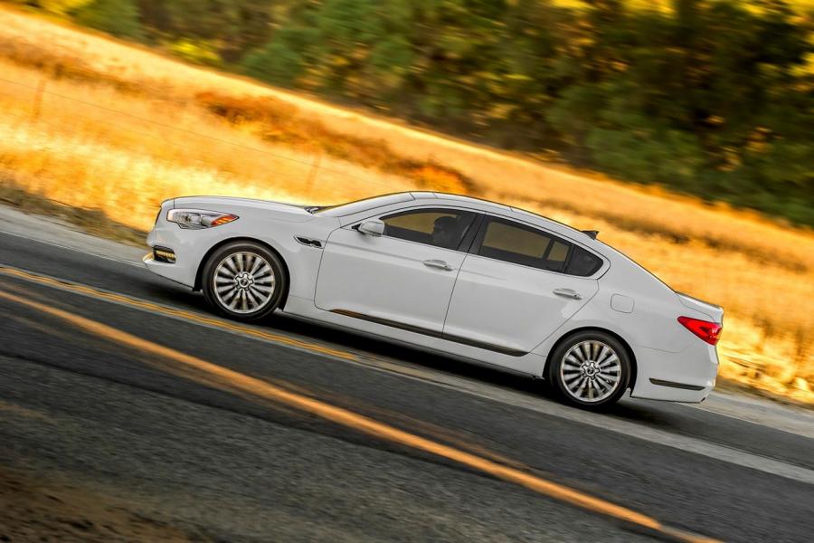  Kia K900 2015 года  (фото 5 из 21)